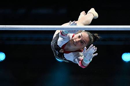 Marijan Murat/dpa | Glänzte am Stufenbarren: Helen Kevric.