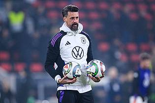 Tom Weller/dpa | Sandro Wagner wird Trainer in Augsburg.