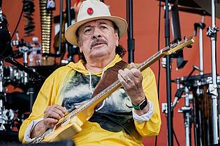 Amy Harris/Invision via AP/dpa | Santana fühlt sich mit 77 stärker denn je. (Archivbild)