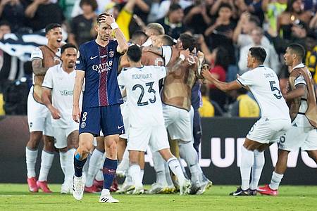 Gregory Bull/AP/dpa | Paris Saint-Germain, hier mit Fabián Ruiz, verlor sensationell mit 0:1 gegen den brasilianischen Vertreter Botafogo.