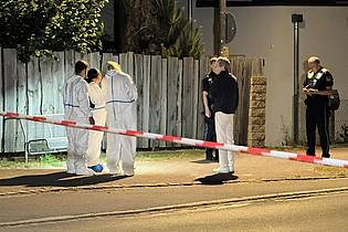 Goppelt/Vifogra /dpa | Noch in der Nacht zum Sonntag kam es im Bereich des Tatortes unweit des Großen Brombachsees bei Ramsberg zu umfangreichen Spurensicherungsmaßnahmen der Polizei.