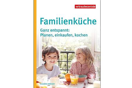 Verbraucherzentrale NRW/dpa-tmn | Claudia Krüger, «Familienküche. Ganz entspannt: Planen, einkaufen, kochen», Verbraucherzentrale NRW 2022, 208 S., ISBN: 978-3-86336-162-4, 19,90 Euro, eBook 15,99.