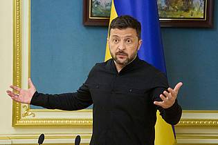 Efrem Lukatsky/AP/dpa | Selenskyj geht von einer russischen Sommeroffensive aus. (Archivbild)