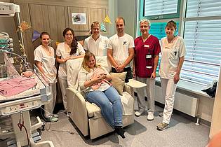Kinderklinik Dritter Orden Passau/dpa | Chefarzt Matthias Keller spricht von einem kleinen Wunder. Inzwischen gehe es dem Kind ausgezeichnet, das Gewicht habe sich mehr als vervierfacht.