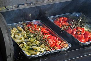 Patrick Pleul/dpa-Zentralbild/ZB | Auch fleischlos grillen ist möglich. (Archivbild)