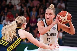 Christian Charisius/dpa | Leonie Fiebich und die deutschen Basketballerinnen feierten einen tollen EM-Start.