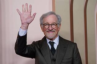 Jordan Strauss/Invision/AP/dpa | Für Regisseur Steven Spielberg - heute 78 Jahre alt - bedeutete «Der weiße Hai» einst den internationalen Durchbruch. (Archivbild)