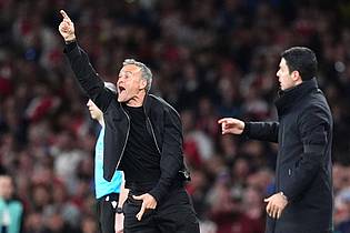Adam Davy/PA Wire/dpa | PSG-Trainer Luis Enrique kommt mit seiner Art sehr gut an in Paris.