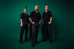 Brittany Bowman/Universal Music/dpa | Die Band Volbeat (undatierte Aufnahme). Das Album «God of Angels Trust» erscheint am 06.06.2025.
