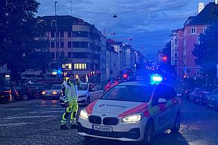 - Paul/Vifogra/dpa | Eine Frau stach an der Theresienwiese auf Menschen ein.