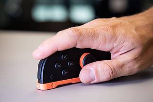 Christin Klose/dpa-tmn | Das ist neu: Bei der Switch 2 können die Joycon-Controller im Maus-Modus verwendet werden.