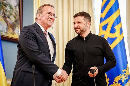 Kay Nietfeld/dpa | Die Ukraine und Deutschland wollen gemeinsam Waffen mit hoher Reichweite pduzieren.