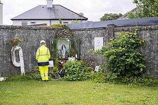 Andrew Downes/Odait via PA Media/dpa | In Irland hat die Suche nach fast 800 Baby- und Kinderleichen begonnen.