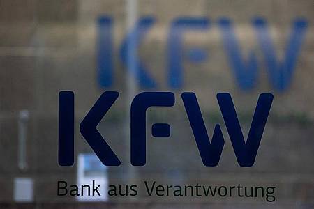 Das Logo der Kreditanstalt für Wiederaufbau. Foto: Sebastian Gollnow/dpa