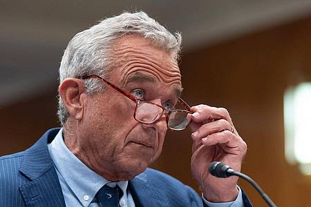 Manuel Balce Ceneta/AP/dpa | Legt sich gern mit der Wissenschaft an: US-Gesundheitsminister Robert F. Kennedy.