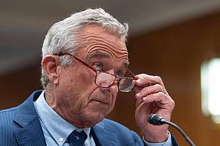Manuel Balce Ceneta/AP/dpa | Legt sich gern mit der Wissenschaft an: US-Gesundheitsminister Robert F. Kennedy.