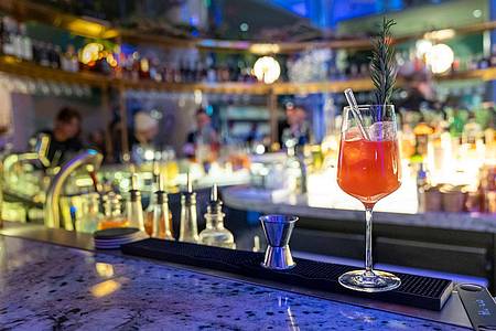 Florian Schuh/dpa-tmn | Genuss statt Rausch: Viele Cocktail-Klassiker gibt es heute in alkoholarmen Versionen - oder ganz ohne Promille. 