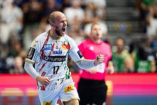Marius Becker/dpa | Der SC Magdeburg ist den Füchsen Berlin ins Finale der Champions League gefolgt.
