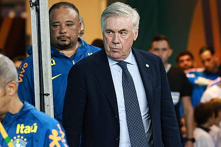 Leco Viana, Leco Viana/TheNEWS2 via ZUMA Press Wire/dpa | Trainer Carlo Ancelotti war nach der perfekten WM-Qualifikation zufrieden