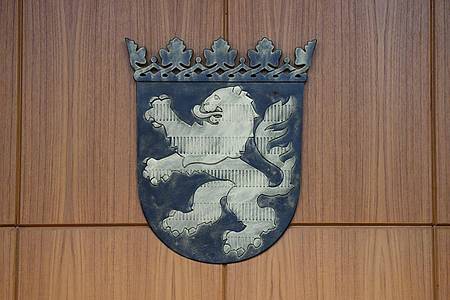 Arne Dedert/dpa | Das Frankfurter Landgericht soll am 3. Juni gegen die Vorwürfe an Apple verhandeln