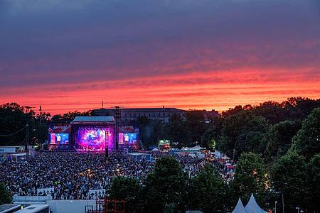 Daniel Karmann/dpa | Rock im Park und Rock am Ring werden auch von Älteren besucht. (Archivbild)