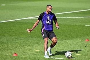 Federico Gambarini/dpa | Jonathan Tah dürfte nach den Nations-League-Spielen mit dem Nationalteam schon schnell für den FC Bayern im Einsatz sein.