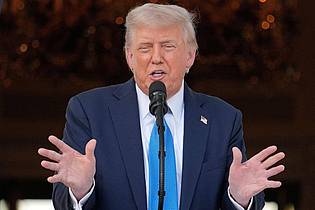 Alex Brandon/AP/dpa | Trump kündigt Einreisebeschränkungen an. 