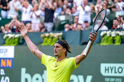 David Inderlied/dpa | Alexander Zverev erreichte vor Wimbledon das Endspiel in Stuttgart und das Halbfinale von Halle.