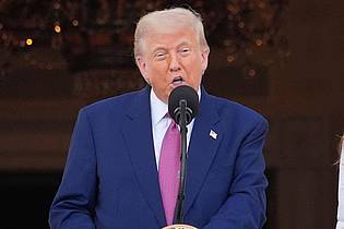 Alex Brandon/AP/dpa | Trump schaltet einen Gang zurück. (Archivbild)