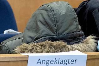 Boris Roessler/dpa Pool/dpa | Nach über drei Jahre dauerndem Prozess wurde das Urteil gegen den Arzt verkündet. (Archivbild)