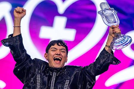 Jens Büttner/dpa | JJ aus Österreich gewann den ESC 2025 - ein Event mit Rekord-Reichweite.