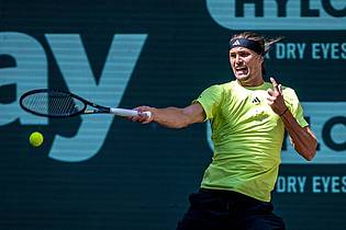 David Inderlied/dpa | Alexander Zverev muss weiter auf seinen ersten Rasen-Titel warten.