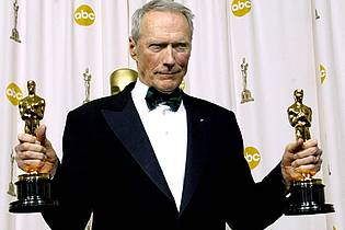 ARMANDO ARORIZO/EPA/dpa | Als Regisseur und Produzent holte Clint Eastwood vier Oscars. (Archivbild) 