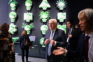 Bernd von Jutrczenka/dpa | Bundespräsident Steinmeier eröffnet den Deutschen Nationentag bei der Expo 2025.