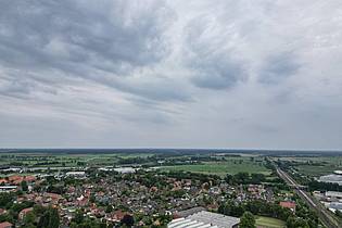 Lars Penning/dpa | Der Deutsche Wetterdienst hat bundesweit alle bestehenden Unwetterwarnungen vor schweren Gewittern aufgehoben.