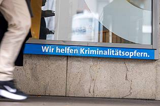 Helmut Fricke/dpa | Der Weiße Ring hat sich mit der Frage befasst: Wann können psychisch kranke Menschen 