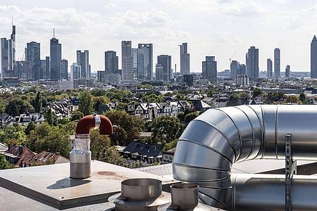 Frank Rumpenhorst/dpa | Frankfurt stuft die DUH als ziemlich hitzebelastet ein.