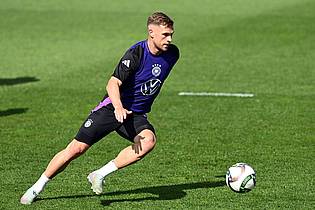 Federico Gambarini/dpa | Joshua Kimmich beim Training vor seinem 100. Länderspiel.