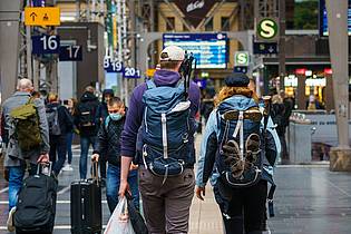 Andreas Arnold/dpa | Jugendliche können kostenlos Europa erkunden. (Archivbild)
