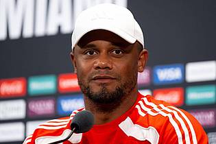 Sven Hoppe/dpa | Vincent Kompany rechnet mit einem emotionalen Spiel in Miami.