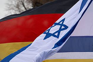 Robert Michael/dpa | In den vergangenen knapp 20 Monaten genehmigte die Bundesregierung Rüstungsexporte für fast eine halbe Milliarde Euro an Israel. (Archivbild)