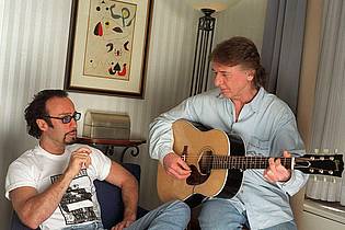 JIM COOPER/AP/dpa | «Er war mein Freund, mein Songwriting-Partner und ein großartiger und vielseitiger Gitarrist, der den größten Sinn für Humor hatte», schrieb Paul Rodgers über seinen Band-Kollegen Mick Ralphs. (Archivfoto)