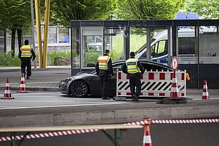 Gian Ehrenzeller/KEYSTONE/dpa | Kurz nach dem Regierungswechsel waren die Grenzkontrollen verschärft worden. (Archivbild)