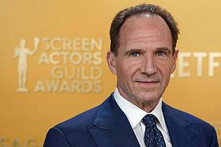 Jordan Strauss/Invision via AP/dpa | Der Voldemort-Schauspieler trug nach eigenen Angaben in seiner Rolle als Harry-Potter-Bösewicht Strapse am Set. (Archivbild)