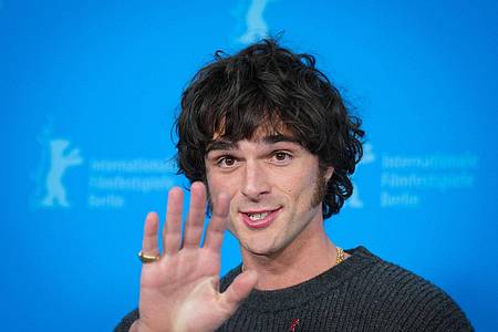 Soeren Stache/dpa | Der australische Schauspieler Jacob Elordi kann erneut seine fesselnde Sexualität ausspielen. (Archivbild)